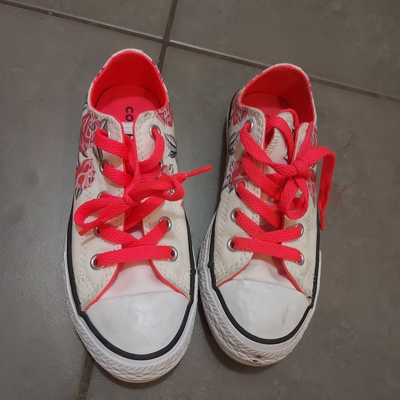 Converse Chuck Taylor toddler girl shoes size 12 - Picture 4 of 10